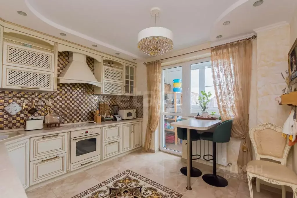 3-к кв. Краснодарский край, Краснодар Таманская ул., 130/3 (98.9 м) - Фото 1