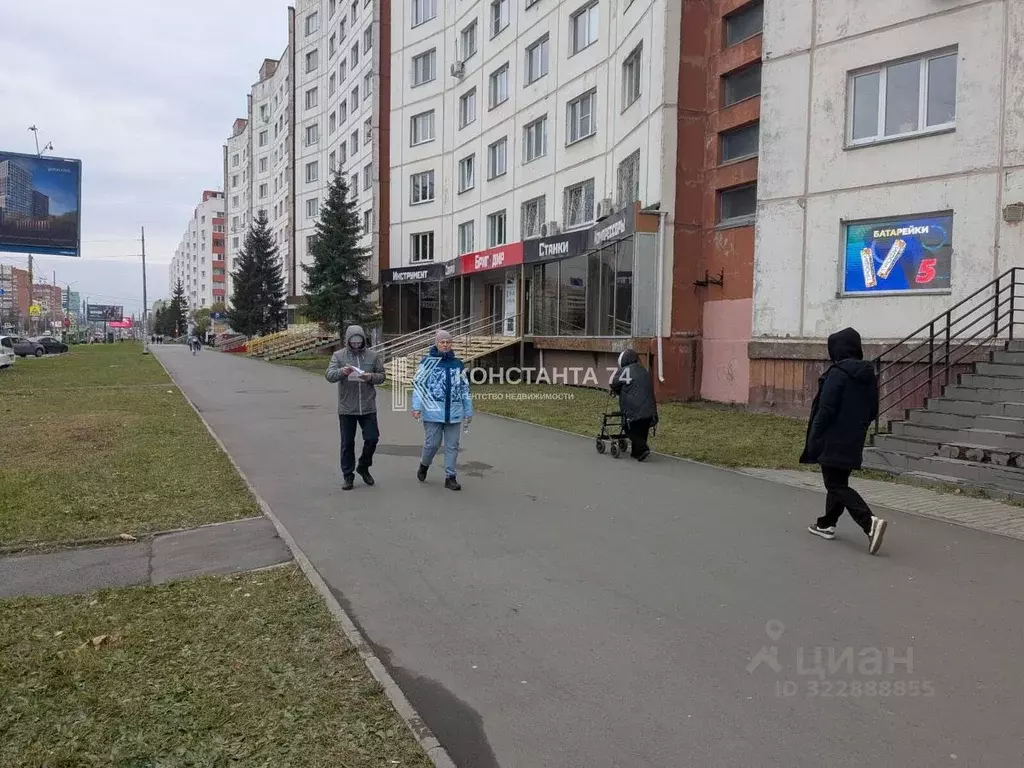 Торговая площадь в Челябинская область, Челябинск Комсомольский ... - Фото 1