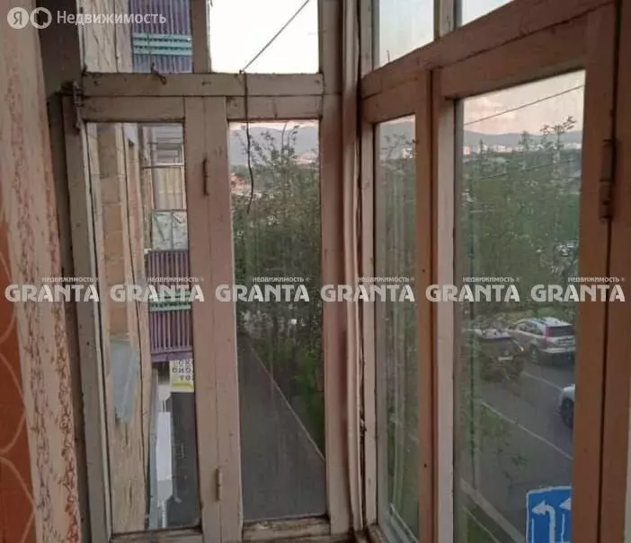 3-комнатная квартира: Красноярск, улица Дубровинского, 78А (54.6 м) - Фото 1