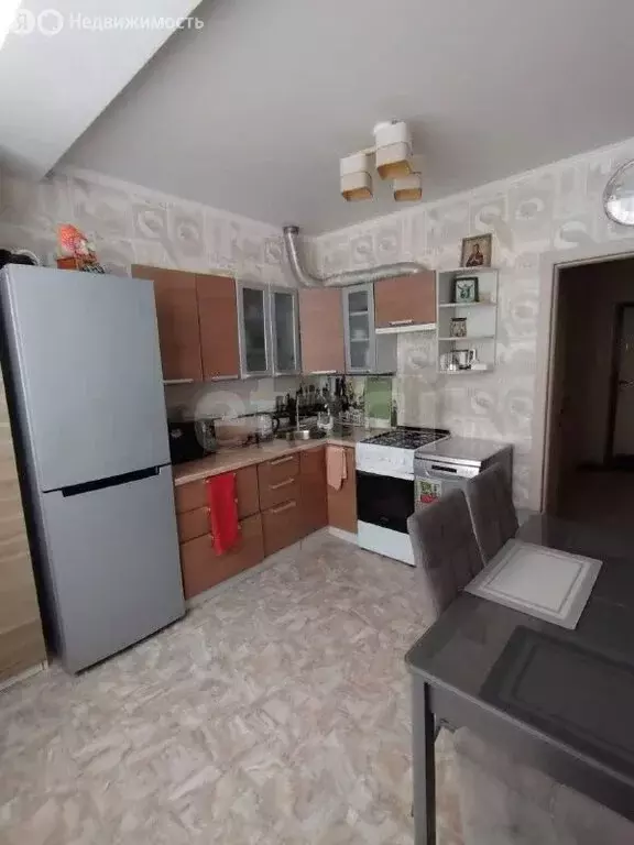 2-комнатная квартира: Южно-Сахалинск, улица имени Б.П. Полевого, 4 ... - Фото 1