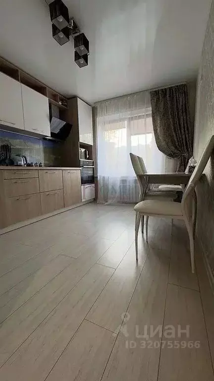3-к кв. Новосибирская область, Новосибирск ул. Кочубея, 11 (63.0 м) - Фото 0