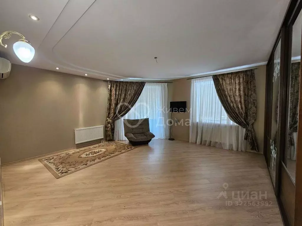 2-к кв. Волгоградская область, Волгоград Московская ул., 5А (110.0 м) - Фото 1