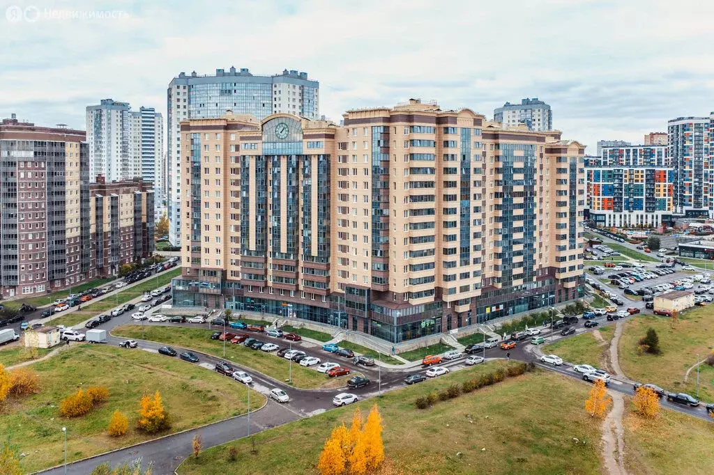 3-комнатная квартира: Санкт-Петербург, Мебельная улица, 19к2 (77 м) - Фото 1
