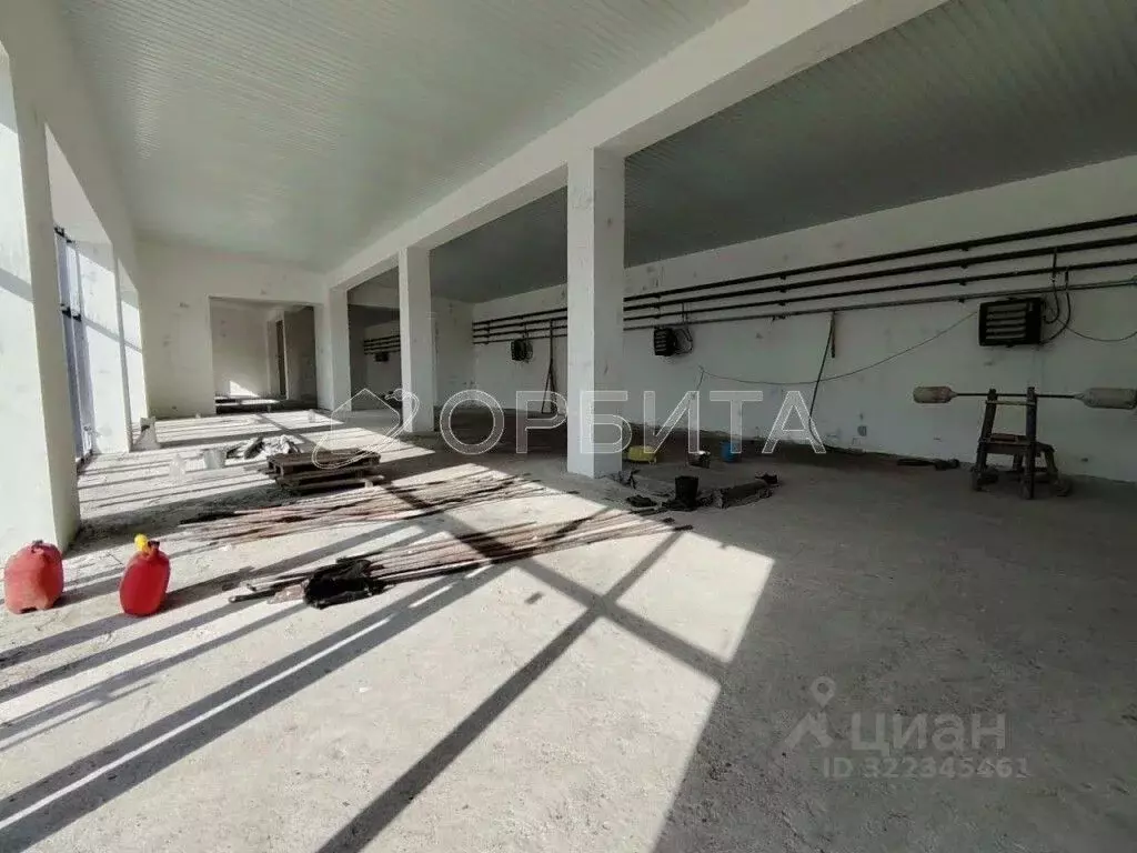 Помещение свободного назначения в Тюменская область, Тюмень ул. Андрея ... - Фото 2