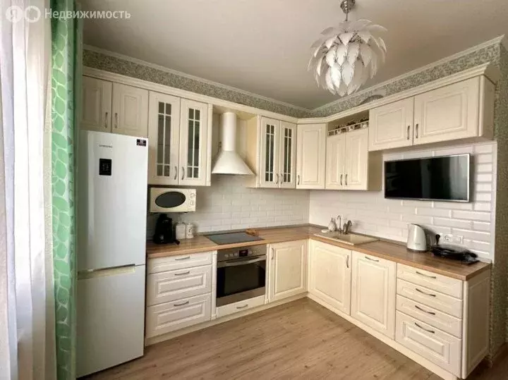 2-комнатная квартира: Краснодар, Парусная улица, 10к2 (71 м) - Фото 0