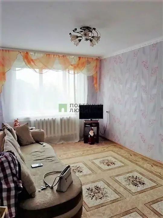 1-к кв. Омская область, Омск просп. Космический, 105 (33.0 м) - Фото 1