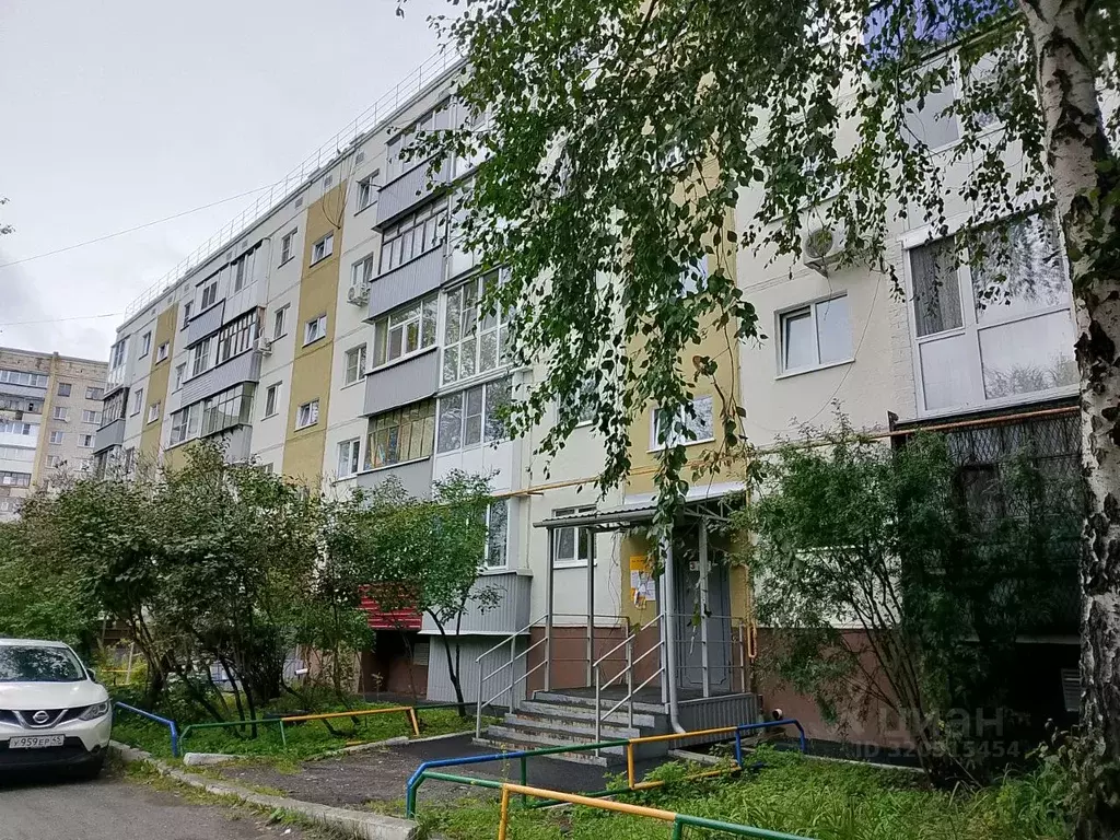 3-к кв. Курганская область, Курган ул. Радионова, 18А (63.2 м) - Фото 0