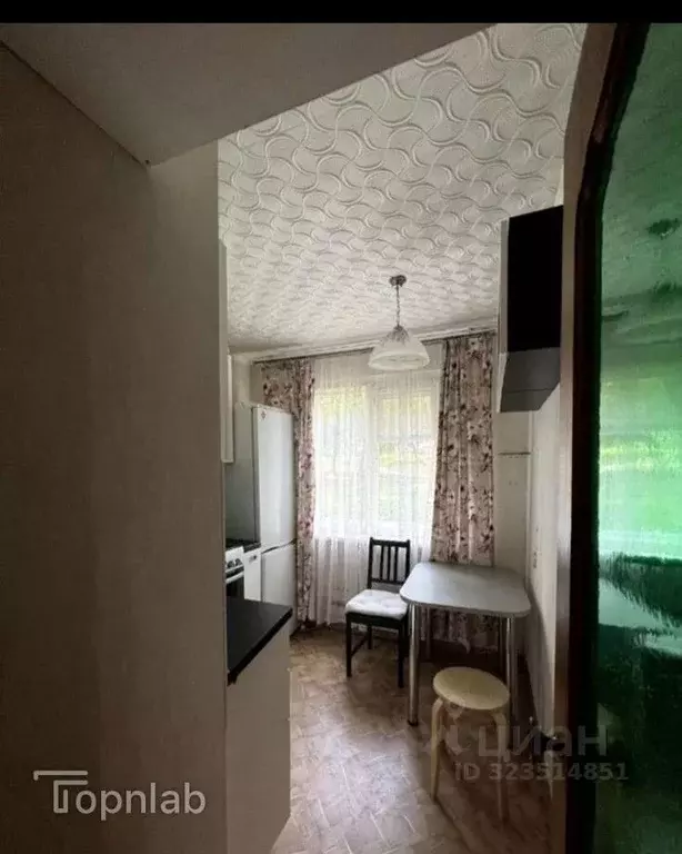 2-к кв. Владимирская область, Владимир ул. Белоконской, 15 (42.8 м) - Фото 2