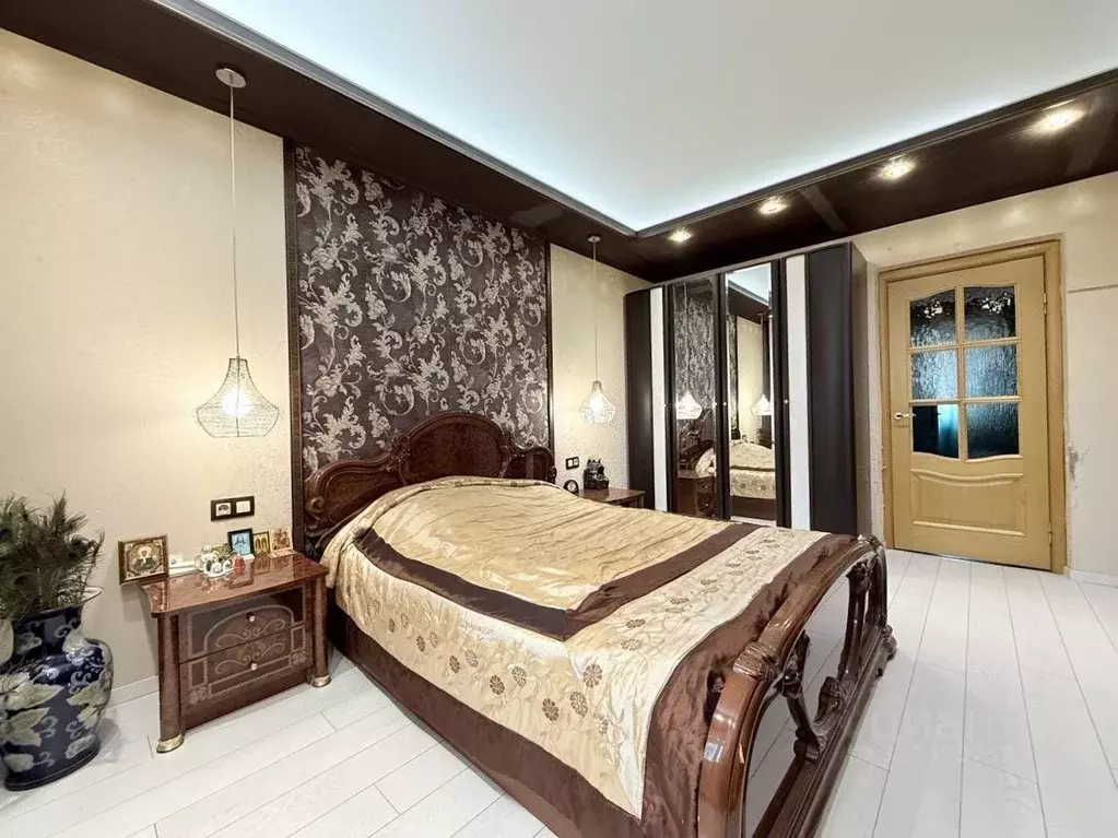 3-к кв. Санкт-Петербург просп. Авиаконструкторов, 24 (80.2 м) - Фото 1