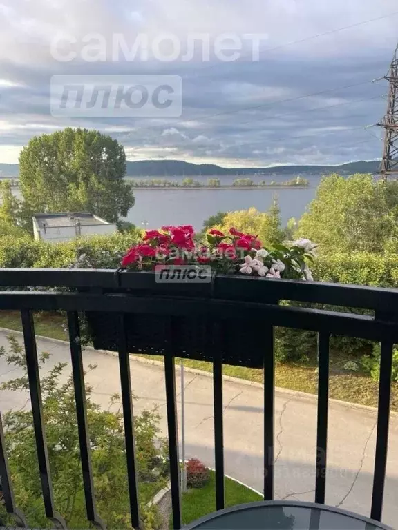 Коттедж в Самарская область, Тольятти Коммунистическая ул., 24 (299 м) - Фото 0