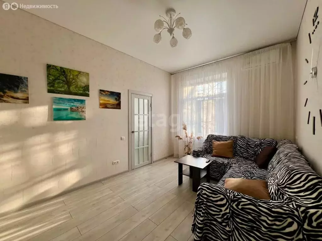 3-комнатная квартира: Анапа, улица Ленина, 68 (61.8 м) - Фото 2