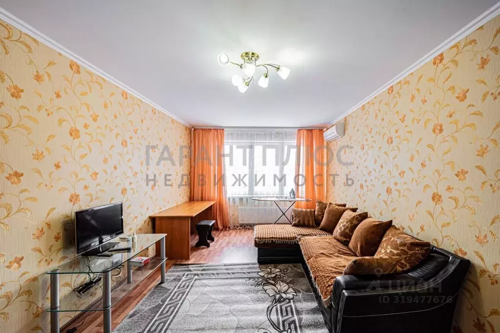 1-к кв. Липецкая область, Липецк ул. А.П. Мистюкова, 8 (40.0 м) - Фото 0