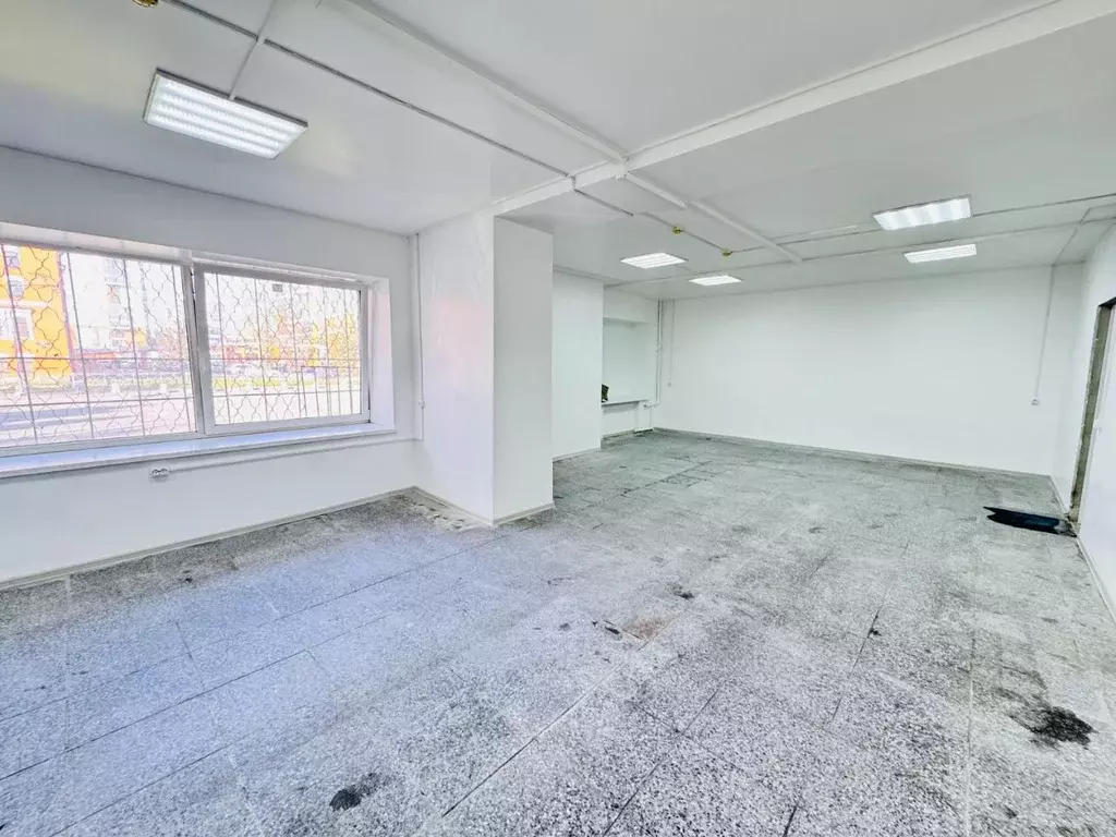 Торговая площадь в Санкт-Петербург Фарфоровская ул., 14 (100 м) - Фото 1