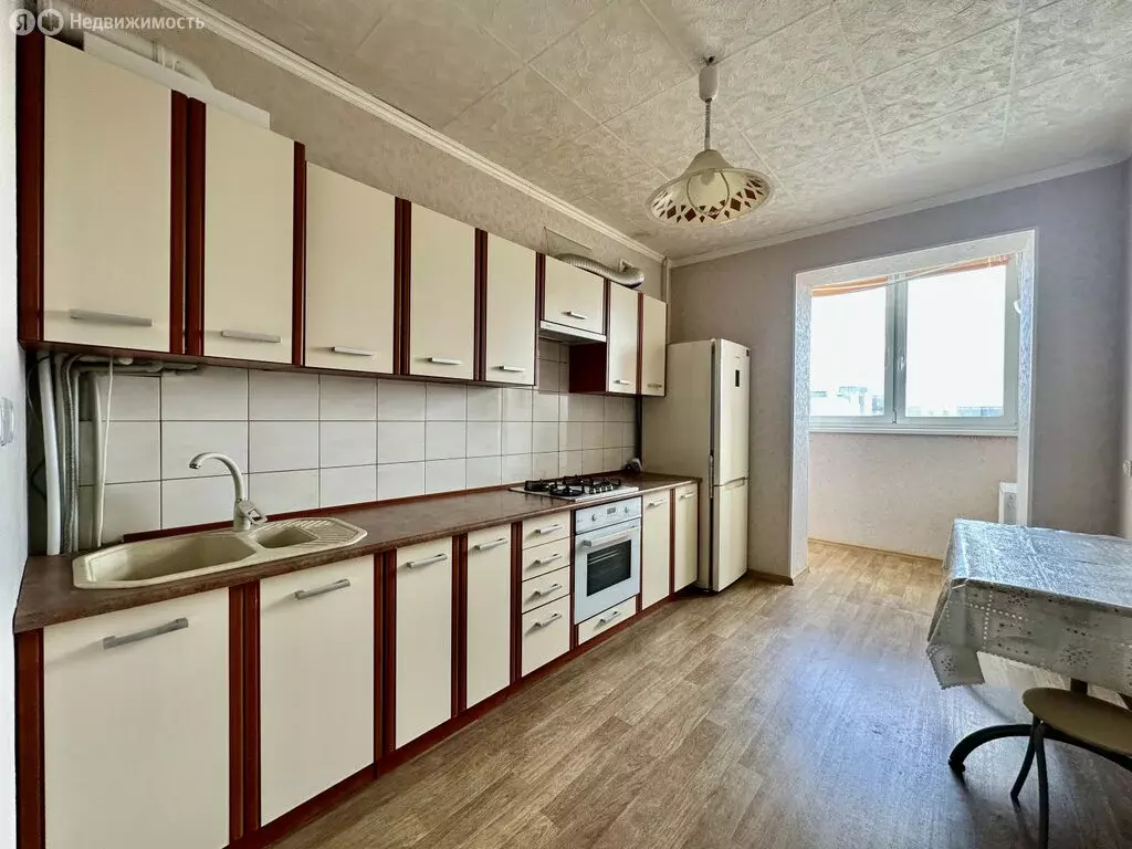 1-комнатная квартира: Калининград, Балашовская улица, 2 (40.9 м) - Фото 0