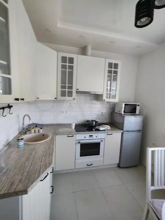 1-к. квартира, 38 м, 8/8 эт. - Фото 1