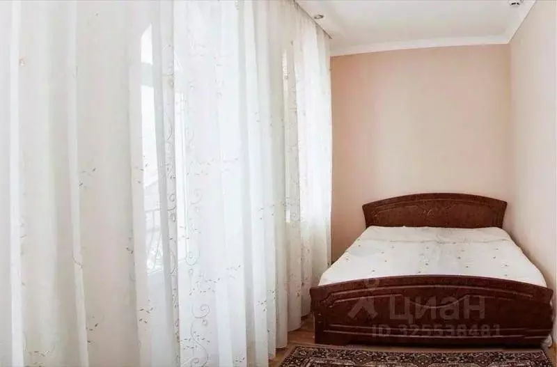 Комната Кабардино-Балкария, Эльбрусский район, с. Терскол ул. Азау, 13 ... - Фото 1