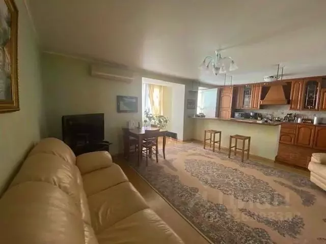 3-к кв. Самарская область, Тольятти ул. 70 лет Октября, 46 (109.0 м) - Фото 2