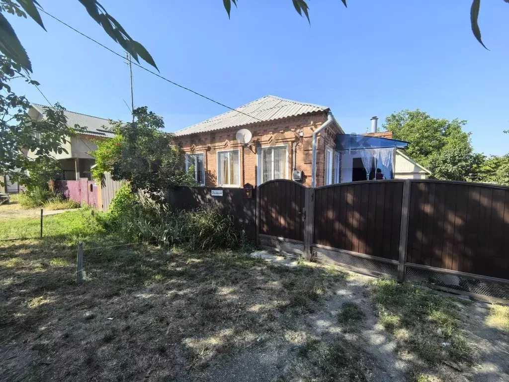 Дом в Адыгея, Майкоп городской округ, Ханская ст-ца ул. Крестьянская ... - Фото 0