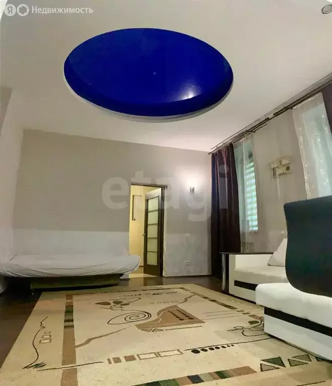 3-комнатная квартира: Златоуст, проспект Мира, 18 (62 м) - Фото 0