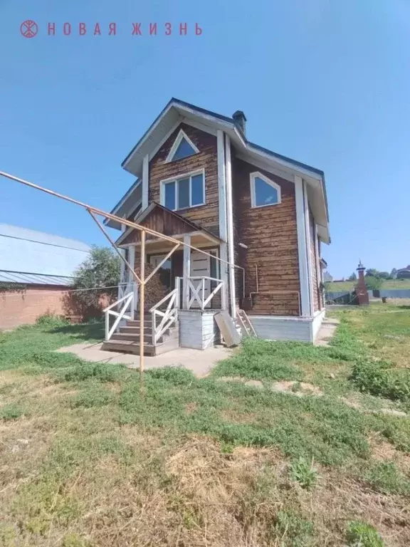 Дом в Самарская область, Ставропольский район, Севрюкаево с/пос, с. ... - Фото 1