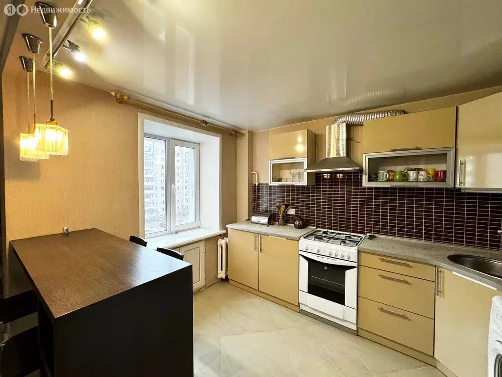 3-комнатная квартира: Киров, улица Чернышевского, 45 (63.2 м) - Фото 2