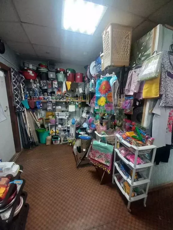 Продам торговое помещение, 30 м - Фото 1