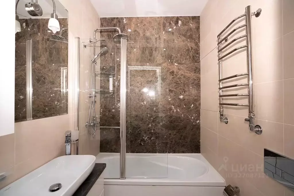 2-к кв. Крым, Алушта ул. Западная, 4к3 (55.0 м) - Фото 1