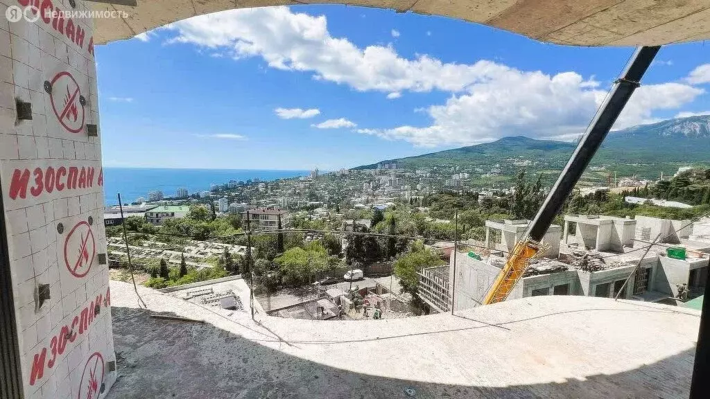 1-комнатная квартира: Ялта, улица Халтурина, 36А (88.67 м) - Фото 1