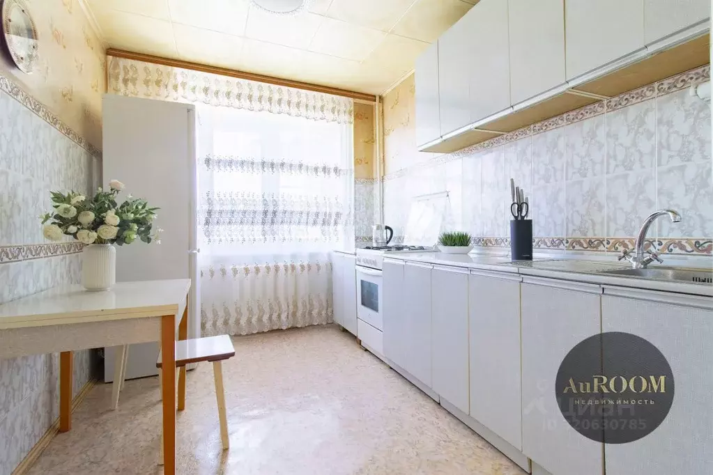 3-к кв. Волгоградская область, Волжский просп. Имени Ленина, 381 (62.6 ... - Фото 1