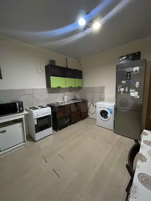 1-к. квартира, 40 м, 12/18 эт. - Фото 1