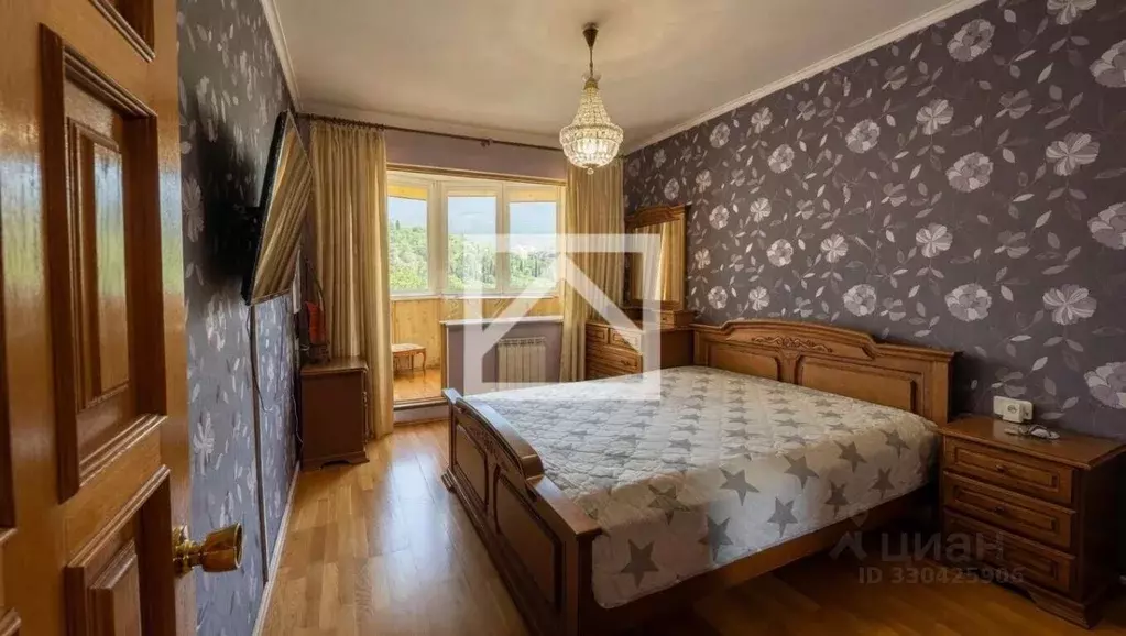 3-к кв. Крым, Ялта ул. Кривошты, 20 (82.0 м) - Фото 1
