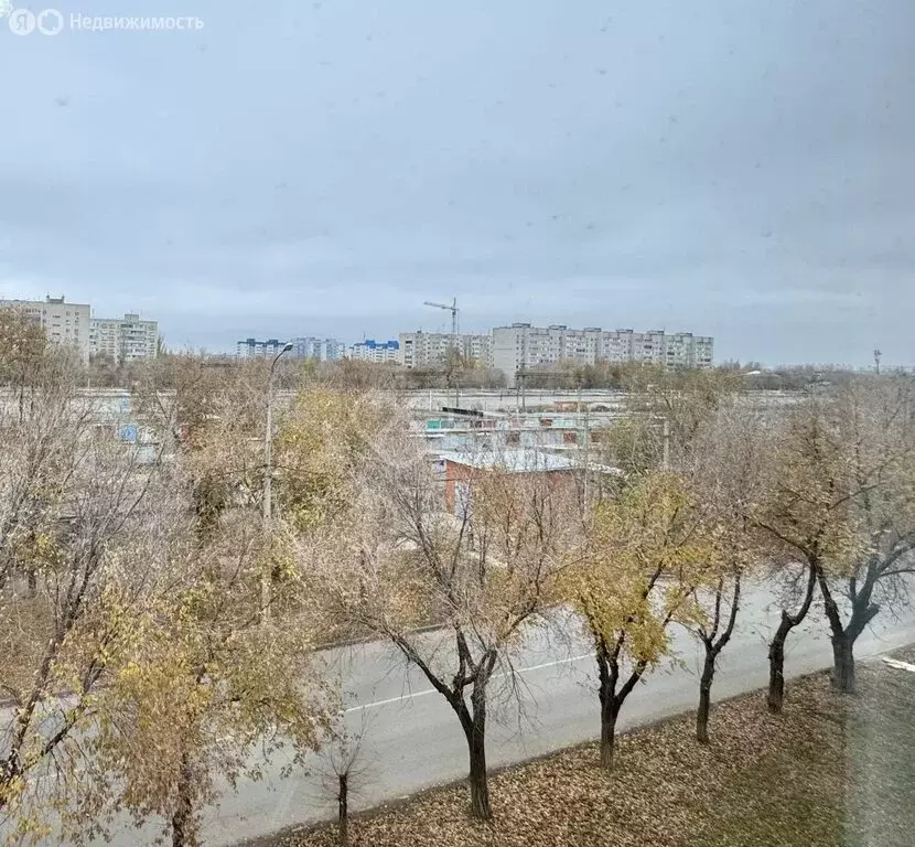 3-комнатная квартира: Волгоград, Удмуртская улица, 2 (76 м) - Фото 2