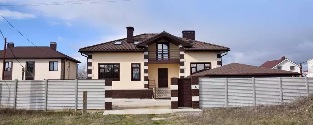Дом в Севастополь ул. Евгения Реброва, 27 (320 м) - Фото 0