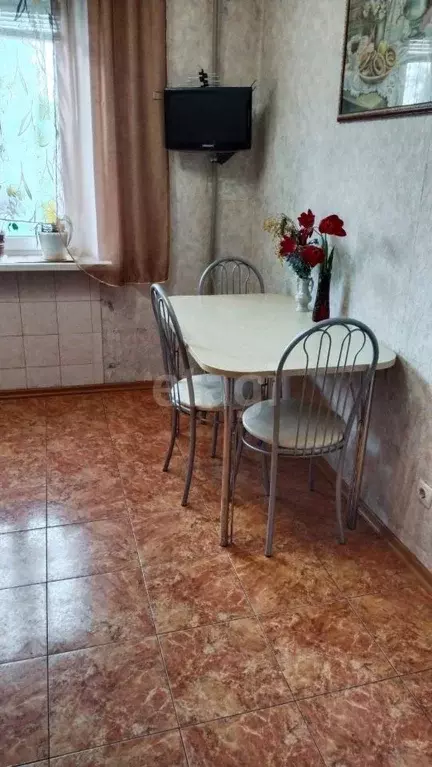 4-к кв. Белгородская область, Белгород ул. 5 Августа, 27к3 (82.6 м) - Фото 1