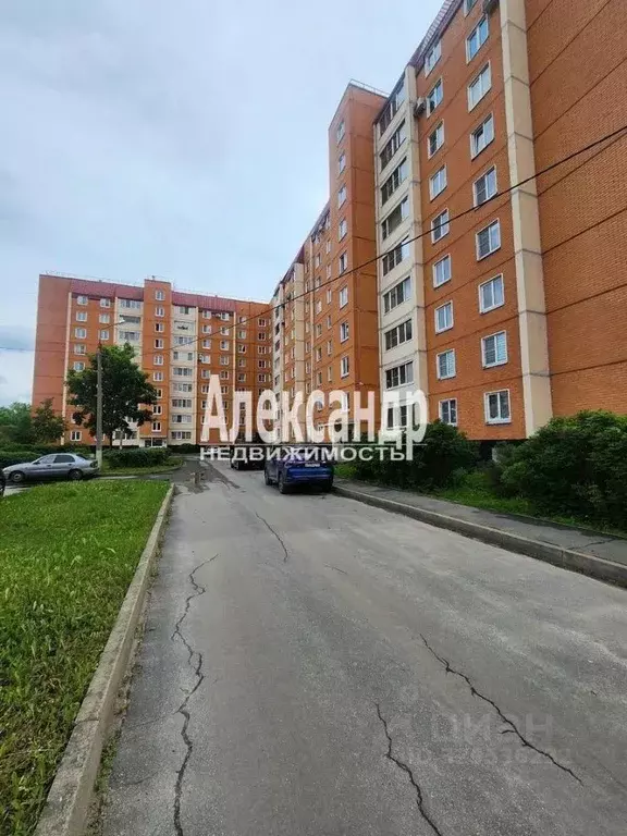 3-к кв. Ленинградская область, Кириши ул. Нефтехимиков, 45 (98.8 м) - Фото 1