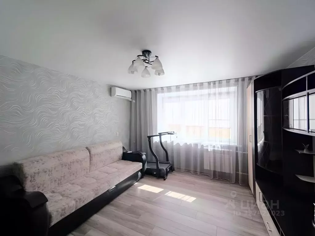 1-к кв. Волгоградская область, Волгоград ул. Копецкого, 1А (35.6 м) - Фото 1