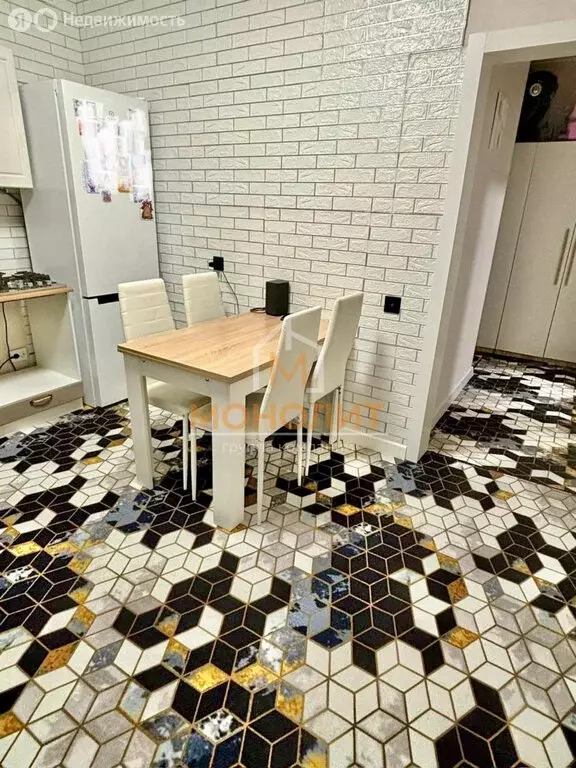 2-комнатная квартира: Горячий Ключ, улица Кучерявого, 40 (50 м) - Фото 1