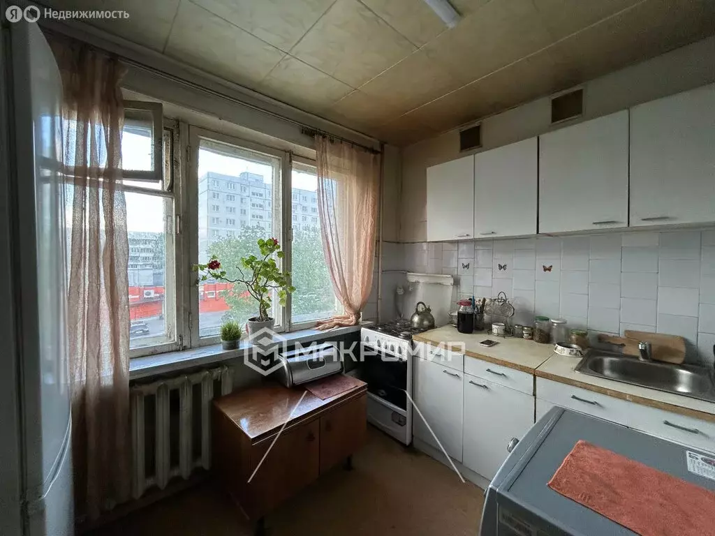 2-комнатная квартира: Брянск, Бежицкий район, улица Молодой Гвардии, ... - Фото 0