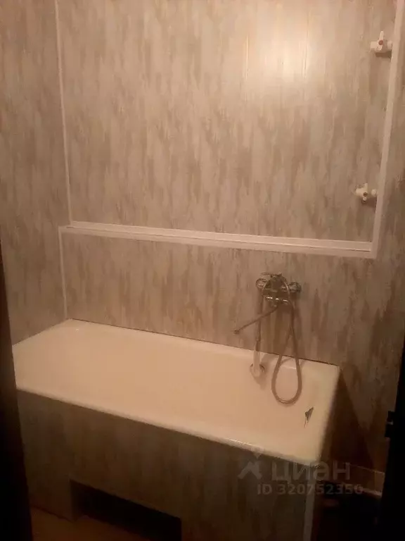 Студия Алтайский край, Бийск ул. Ильи Репина, 1 (20.0 м) - Фото 1