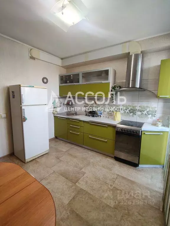 2-к кв. Омская область, Омск бул. М.М. Кузьмина, 1 (57.4 м) - Фото 1