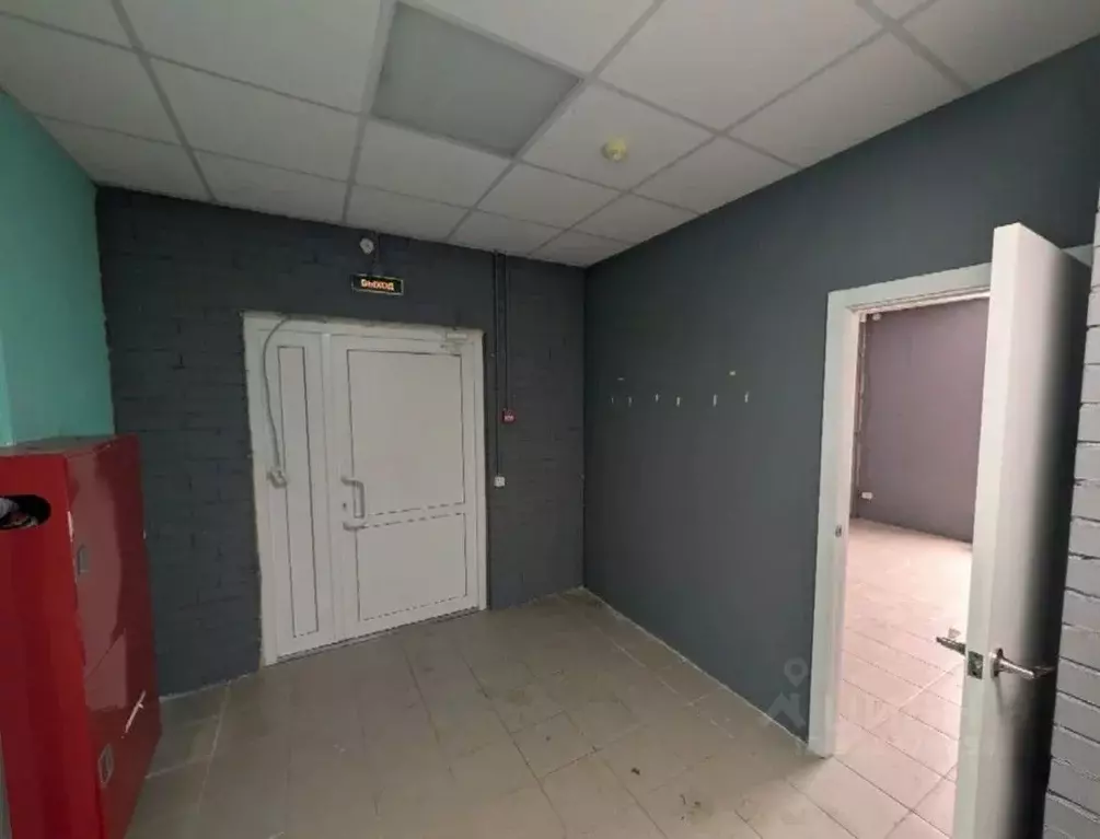 Торговая площадь в Санкт-Петербург Львовская ул., 9 (50 м) - Фото 2