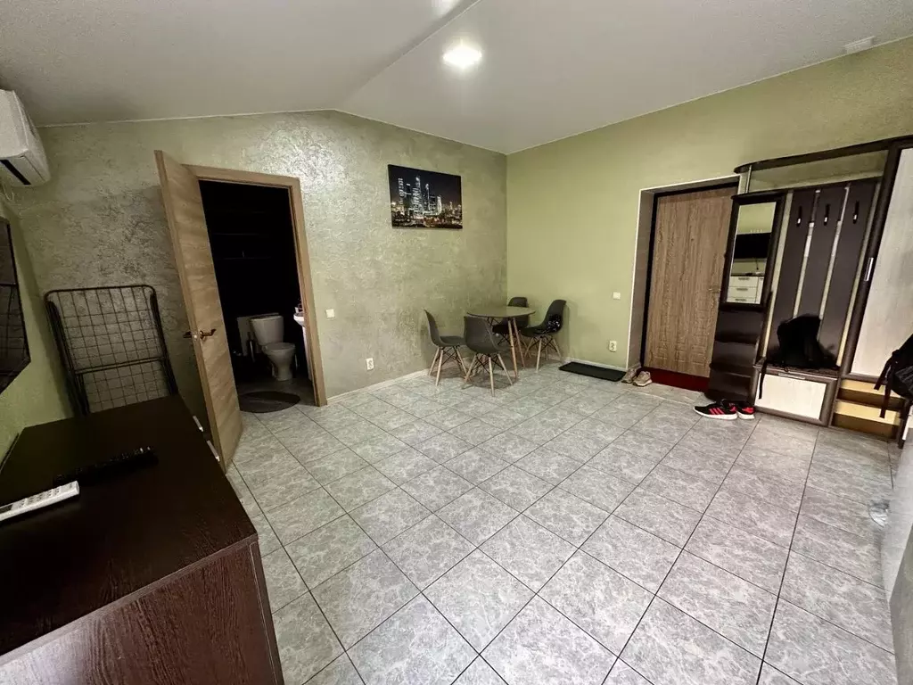 1-к кв. Крым, Симферопольский район, Добровское с/пос, с. Лозовое ул. ... - Фото 2