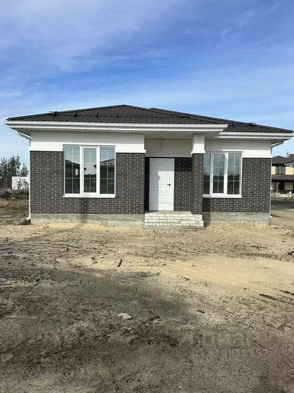 Дом в Ростовская область, Батайск пл. Ленина, 3 (120 м) - Фото 1