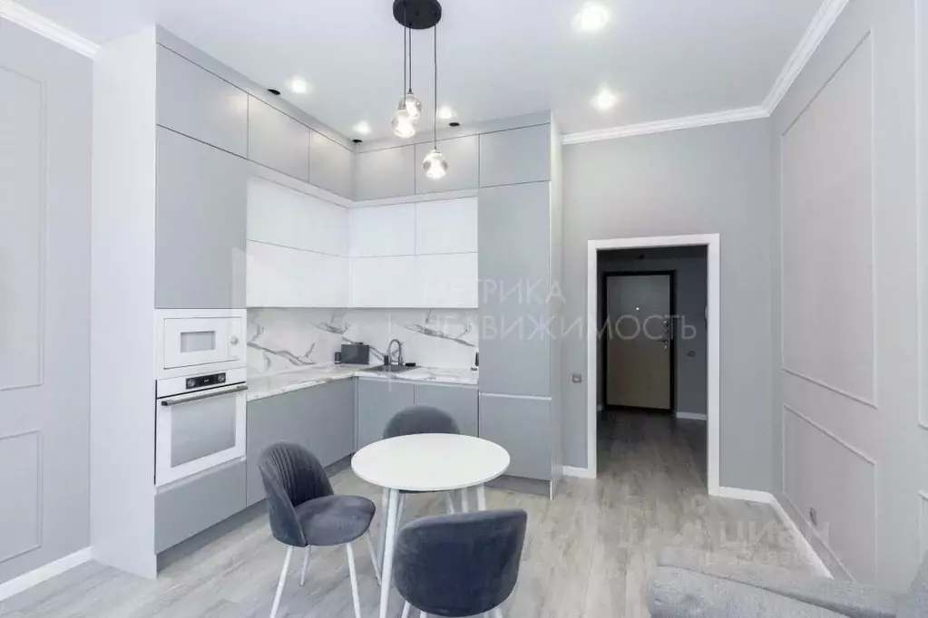 1-к кв. Тюменская область, Тюмень ул. Фармана Салманова, 14 (43.0 м) - Фото 1