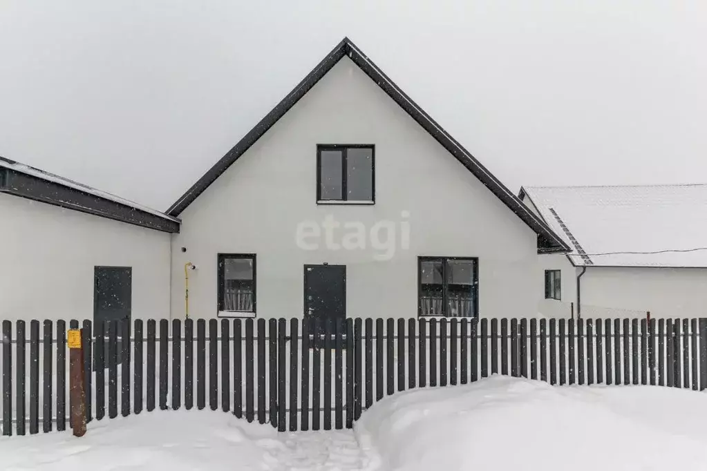 Дом в Алтайский край, Барнаул городской округ, с. Лебяжье ул. Озерная, ... - Фото 1