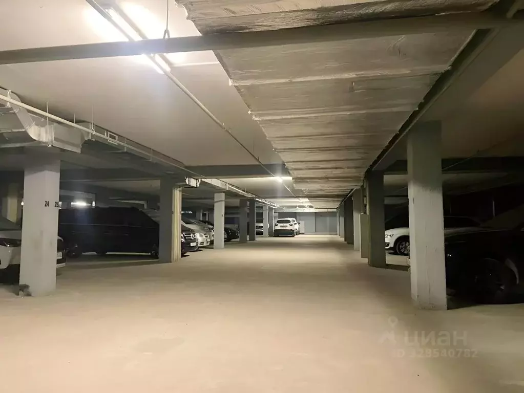 Гараж в Краснодарский край, Краснодар ул. Имени Жлобы, 141 (17 м) - Фото 2