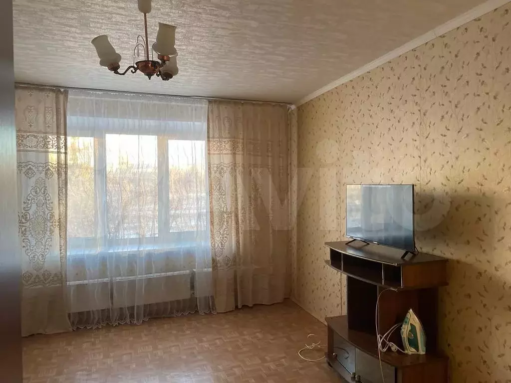 1-к. квартира, 40 м, 2/9 эт. - Фото 1