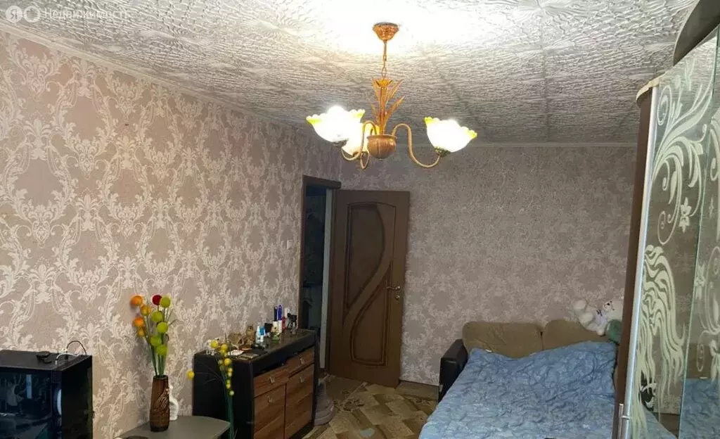 1-комнатная квартира: Каменск-Шахтинский, улица Героев Пионеров, 83 ... - Фото 1