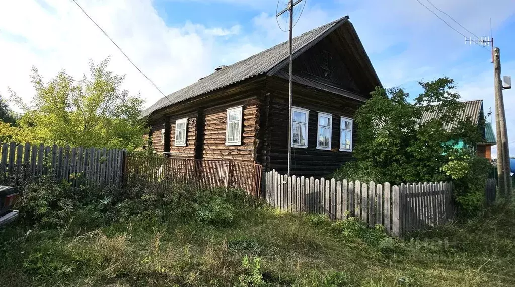 Дом в Вологодская область, Устюженский район, д. Понизовье, д. Шутово ... - Фото 0