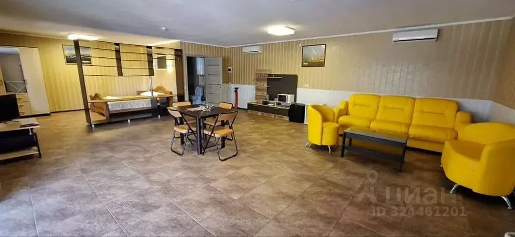 Комната Саратовская область, с. Усть-Курдюм ул. Первомайская, 31 - Фото 1